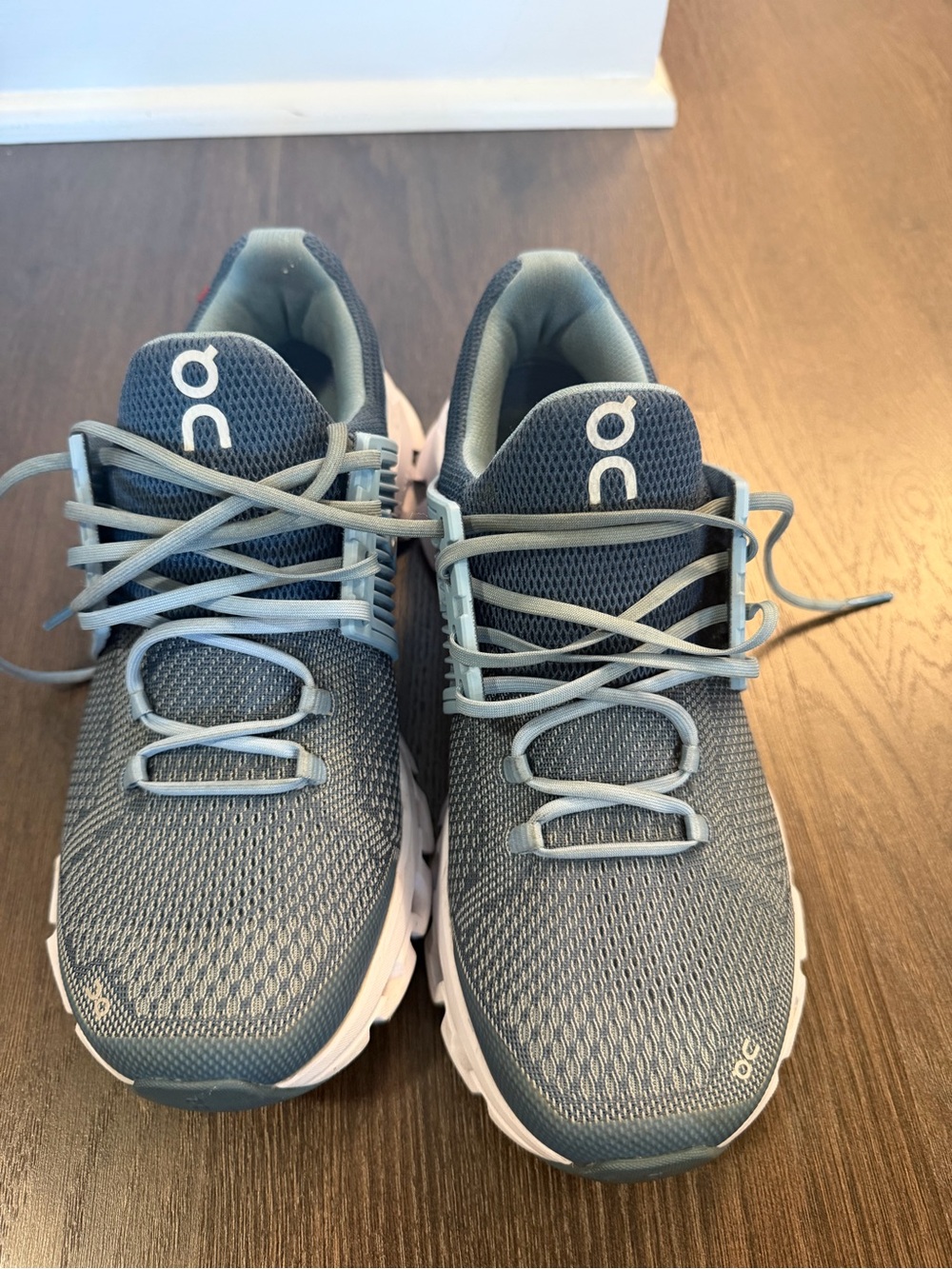 On Cloudflow Women’s Slate Blue Athletic Running Shoes